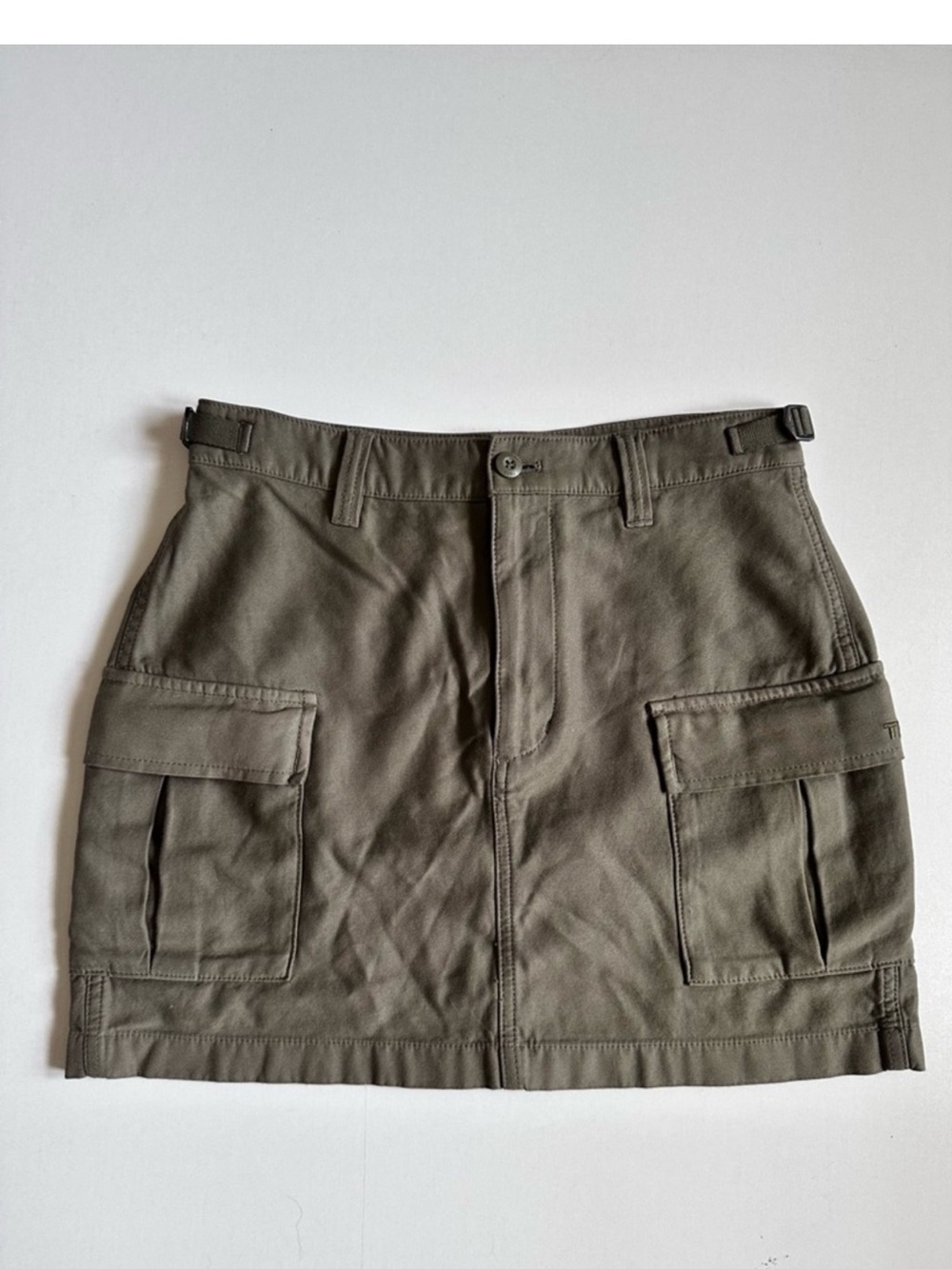 Aritzia TNA Supply Cargo Micro Skirt In Olive Green Size 6